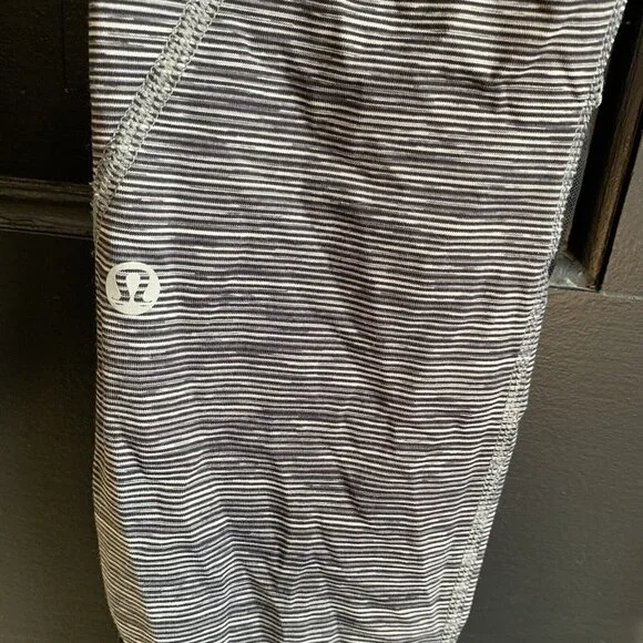 Lululemon Leggings Women Size 6 Black Gray Inspire Tight II Athletic Activewear - Picture 7 of 8